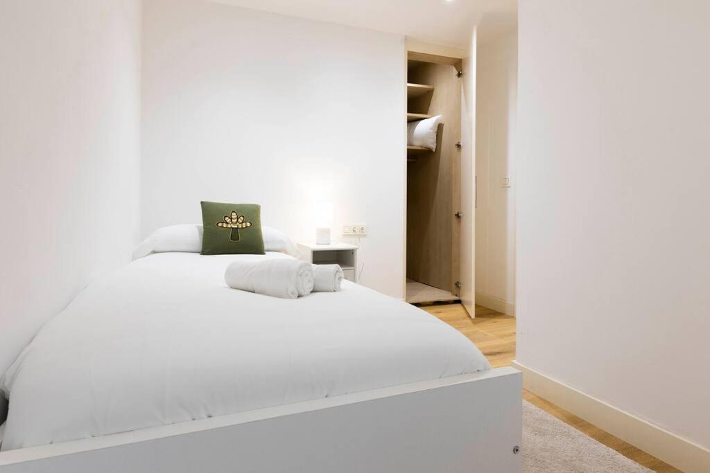 Apartament Sorgin-Etxe. Basquenjoy Fuenterrabia Zewnętrze zdjęcie